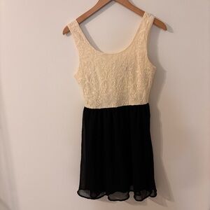 Cream Lace Top Sleeveless Dress Small GUC Forever 21